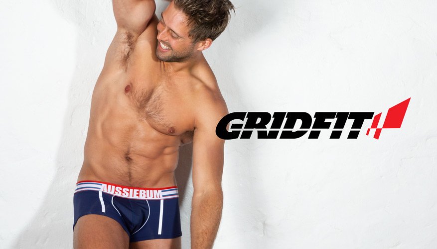 GridFit Navy Lifestyle Image