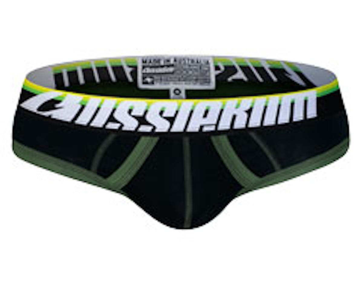 Iguana Black Main Image