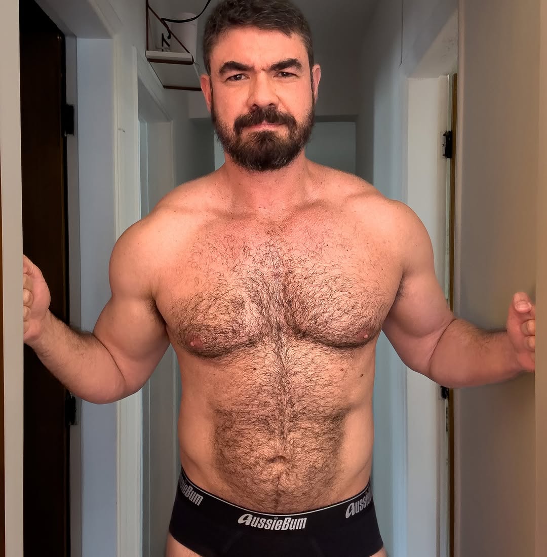 Treino em dia. Dieta… a gente conversa depois 😅